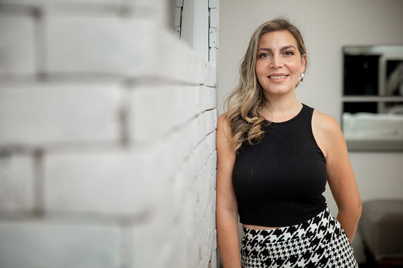 Vicky Urband of Urban Property Group posing for a mini branding session for real estate in Burlington Ontario
